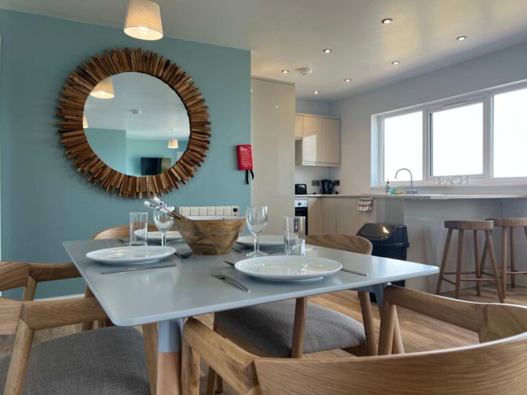 Seaview Three Bedroom Residence with Spa and Sauna Main Image