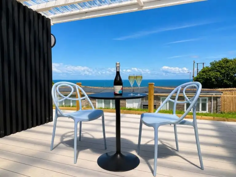 One Bedroom Seaview Apartment with Terrace Main Image