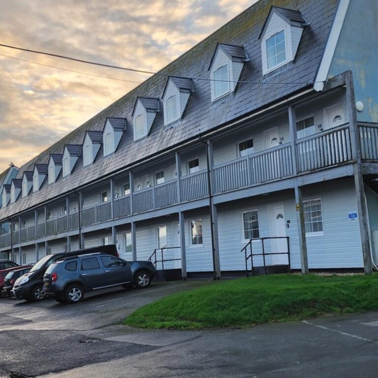 Accommodation Block 1 6 (2 Bedroom Apartments)