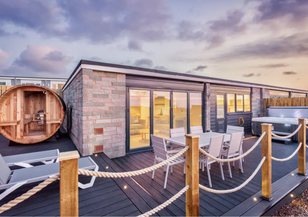Sea View Residence with Hot tub and sauna