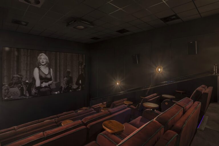 NEO Cinema
